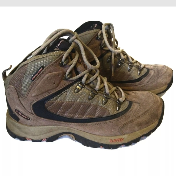 Hi-Tec Sofala Mid WP Waterproof Ankle Hiking Boots Womens Size 7.5 Hi Tec Shoes - Picture 1 of 5